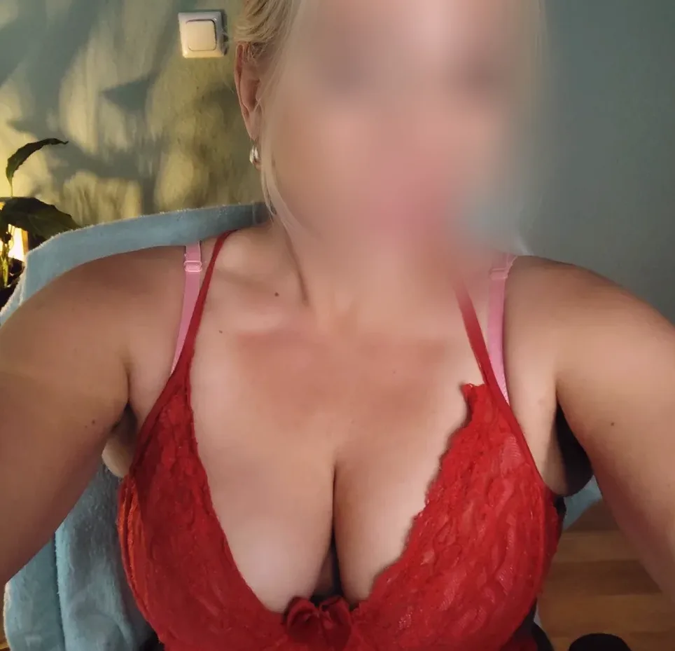 Debora, 37 anni